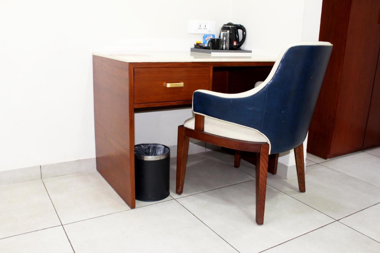 Ixoras Hotel Kinszasa Zewnętrze zdjęcie