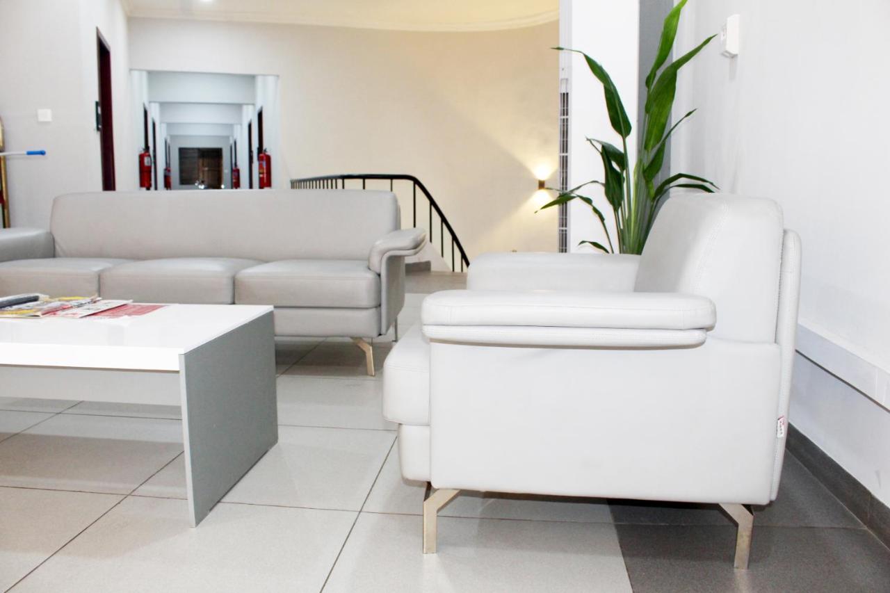 Ixoras Hotel Kinszasa Zewnętrze zdjęcie