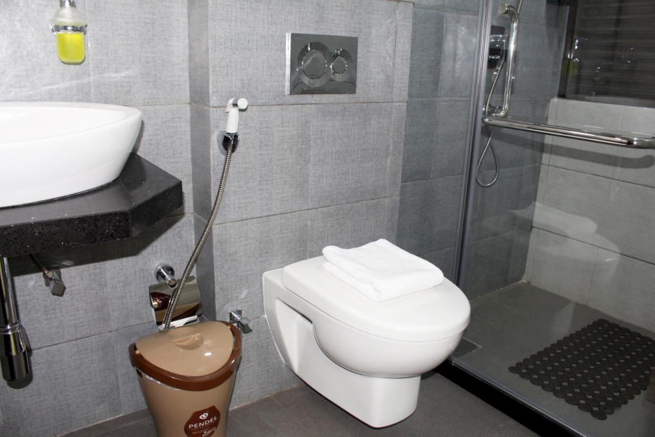 Ixoras Hotel Kinszasa Zewnętrze zdjęcie