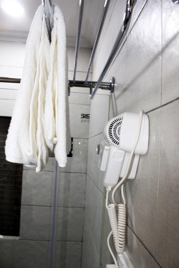 Ixoras Hotel Kinszasa Zewnętrze zdjęcie