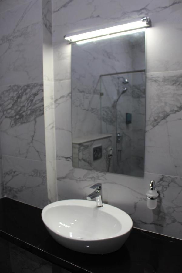 Ixoras Hotel Kinszasa Zewnętrze zdjęcie